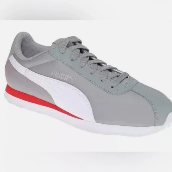 PUMA• EUC• Worn Once• SIZE 8 **fit like a 9** - Picture 3 of 5